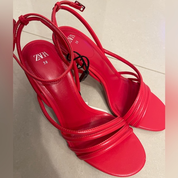 Hot pink heels - Picture 4 of 9